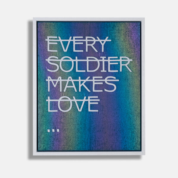 "Œuvre 'Every Soldier Makes Love' par Rero, 2023. Broderie VANGART à 1 couleur sur tissu irisé, 101 482 points. Dimensions L. 43,6 cm x H. 53,6 cm x 4,3 cm, produite à Lyon, France. Édition limitée à 26 exemplaires, signée avec certificat d’authenticité.